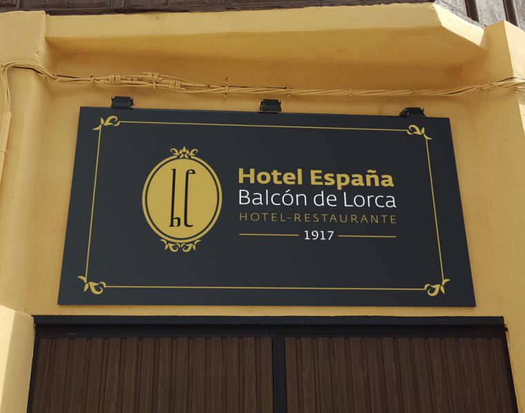 Entrada hotel España en Lanjarón